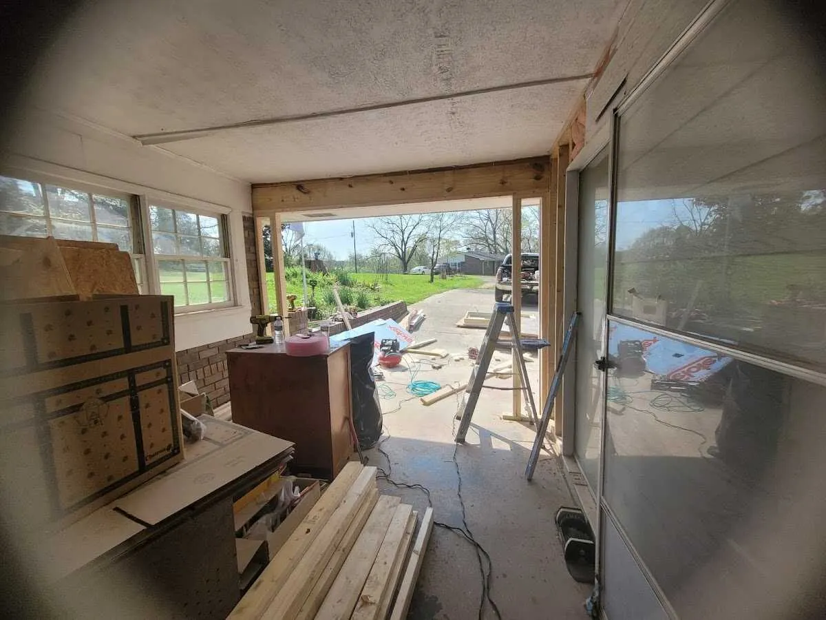 Air movers and dehumidifier for Drying & Dehumidification in Pelham Manor